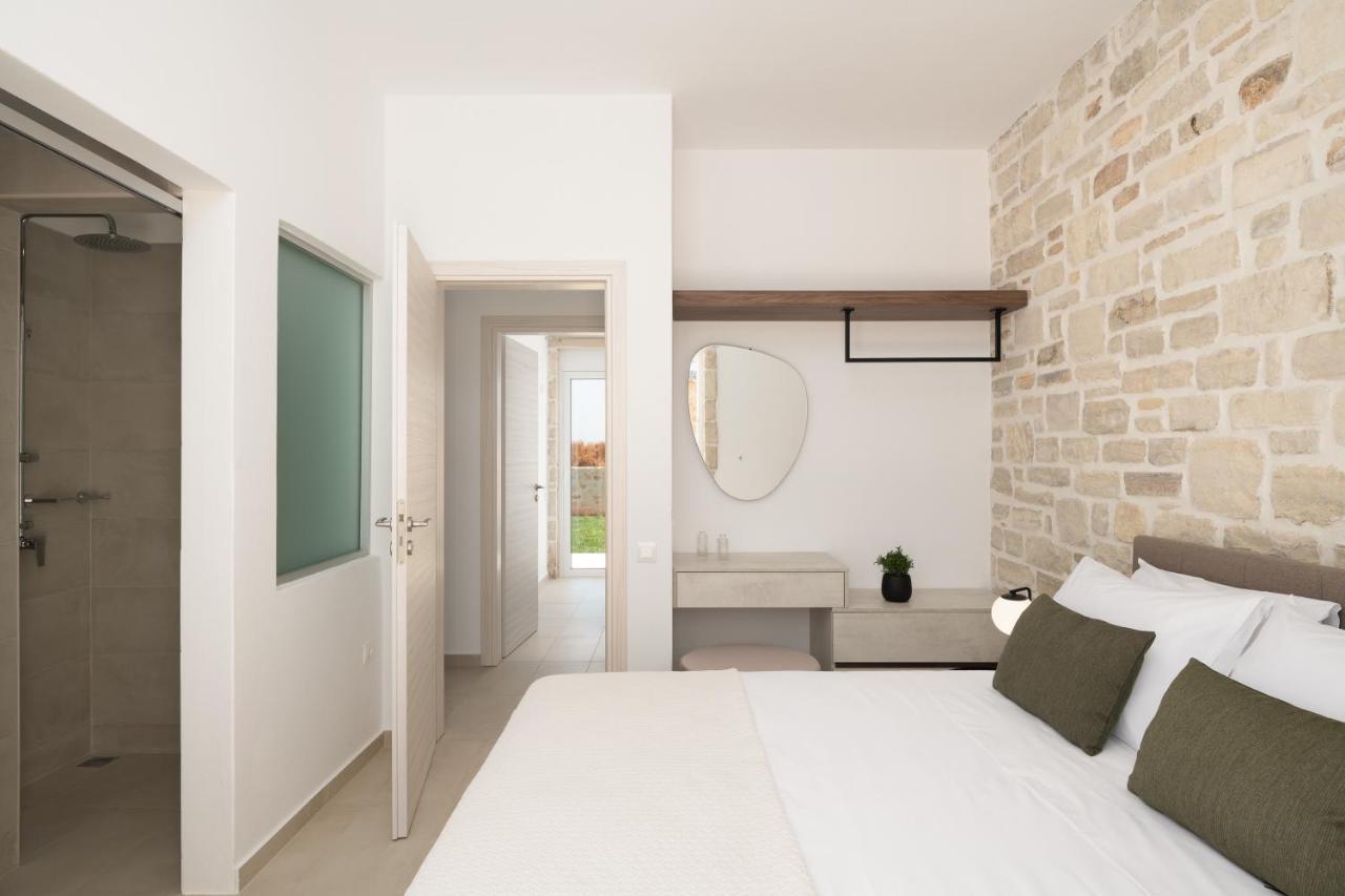 Evaero Villas I, Ii, Iii, IV - An Ever-So Inviting Escape, By Thinkvilla Sfáka Eksteriør billede